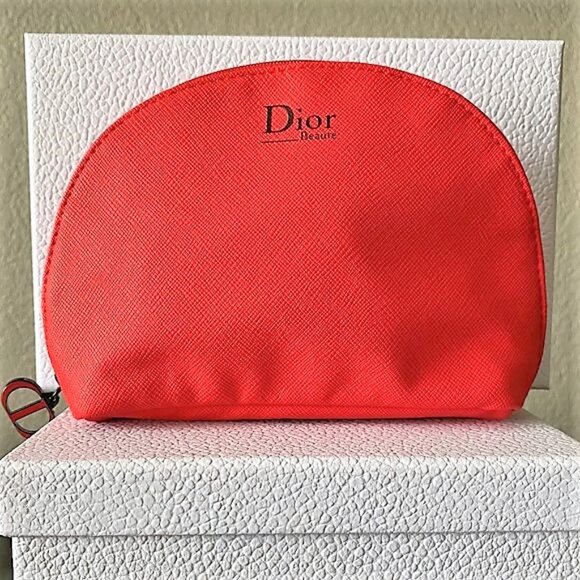 Dior To-Go Bundle - Picture 10 of 10